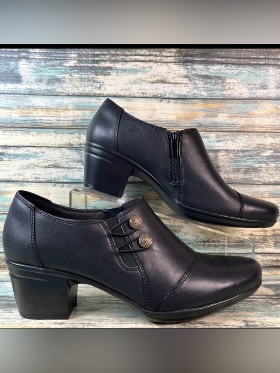Clarks Shoes - CLARKS Emslie Warren Ankle Bootie Size 11M Black Leather Faux Button Block Heel